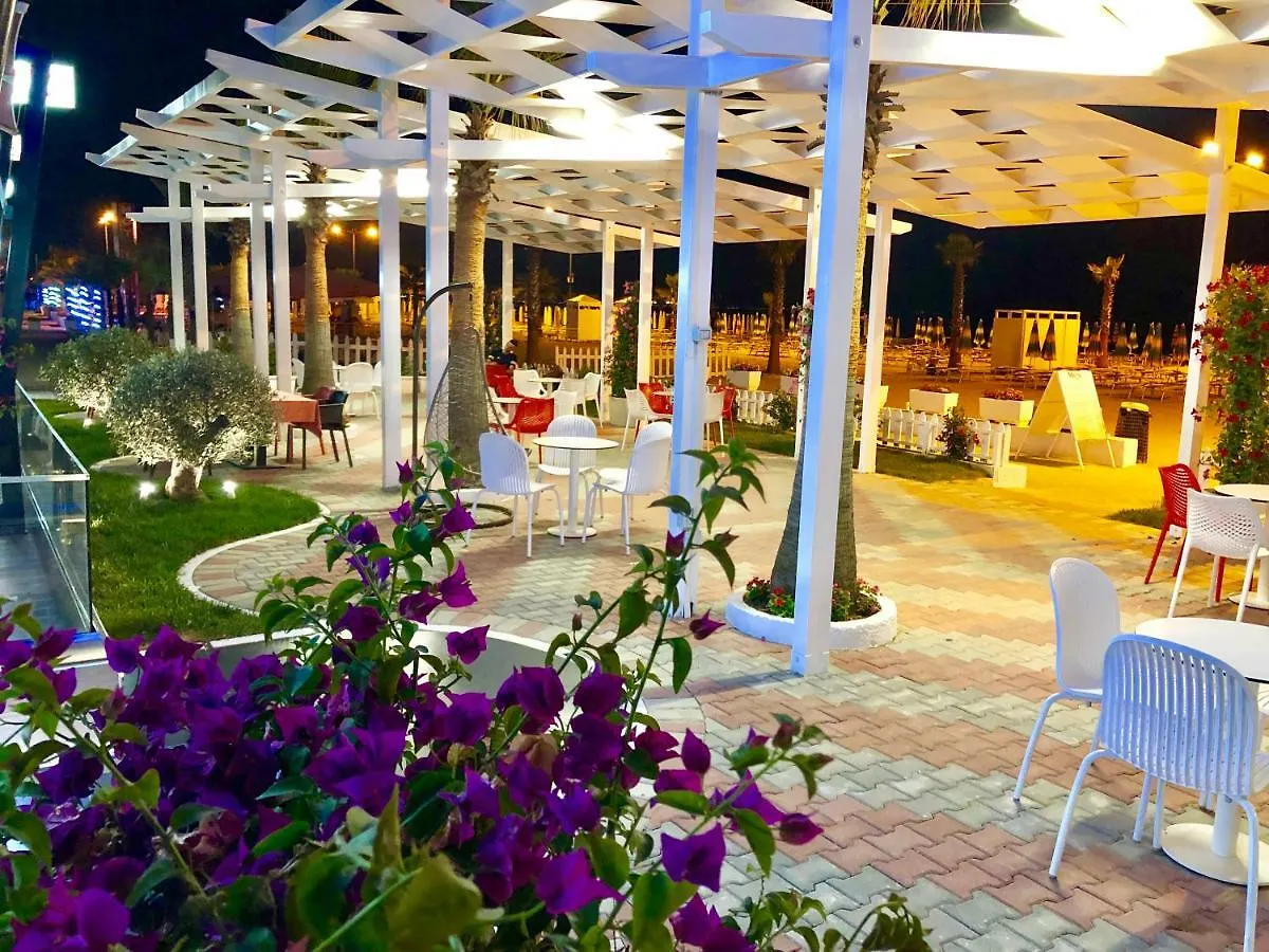 דורס Hotel Virginia 3*,  אלבניה