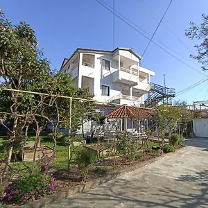Osmani Casa di campagna