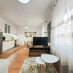 Kodra , Tirana Albanien